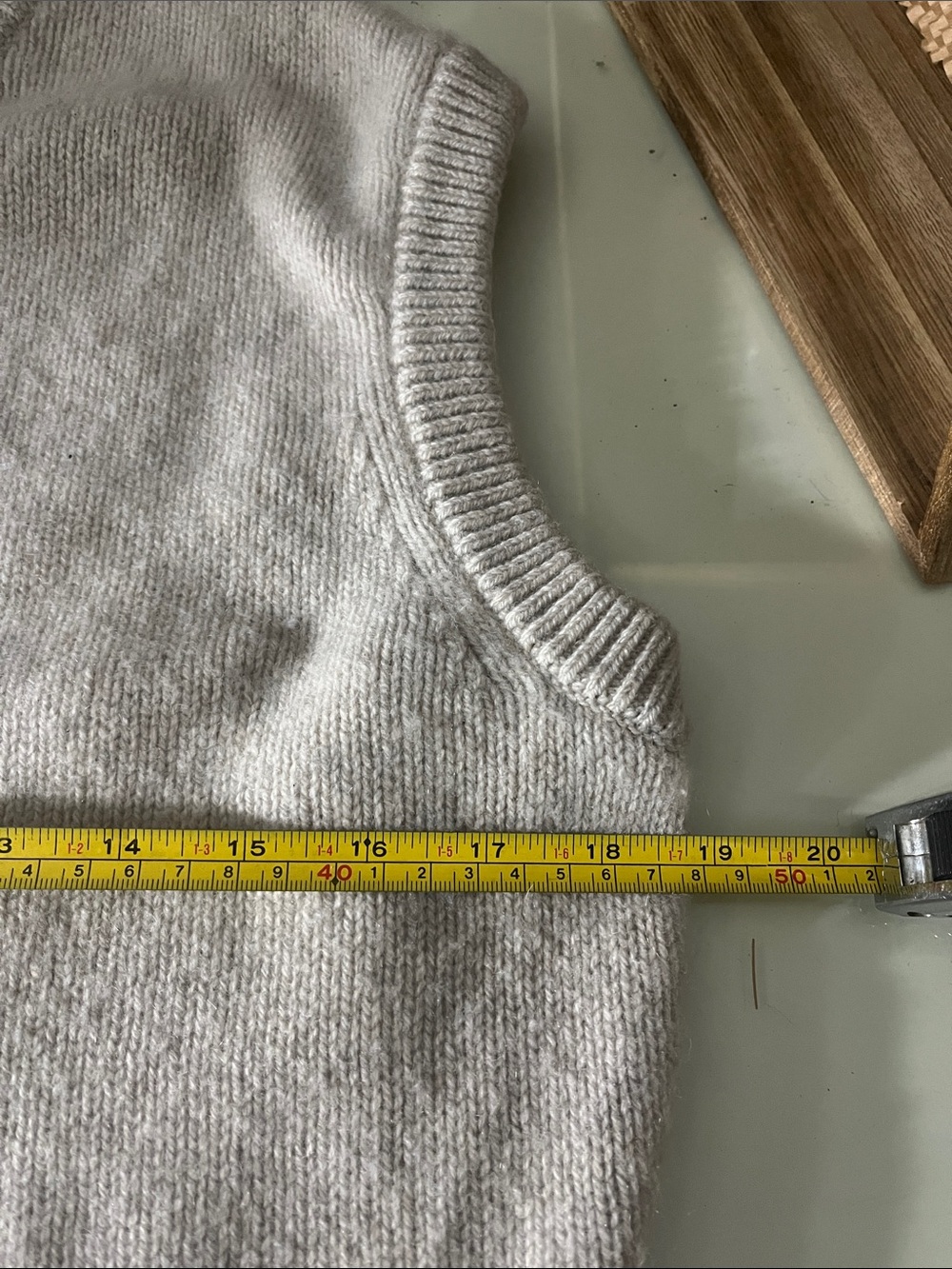 Theory cashmere sweater vest🖤 - Picture 11 of 11